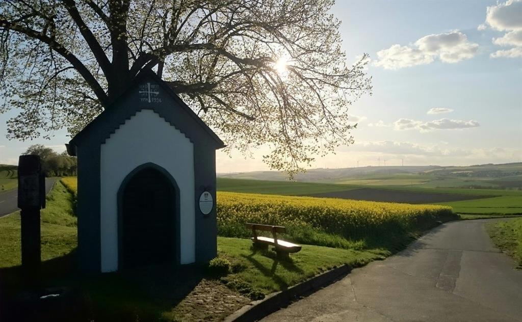 Ferienwohnung Maifeld Wierschem Luaran gambar